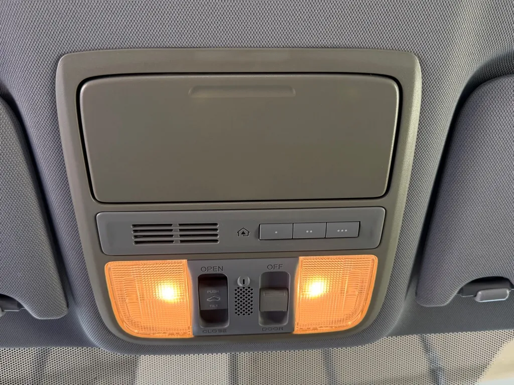 Honda Accord photo 18