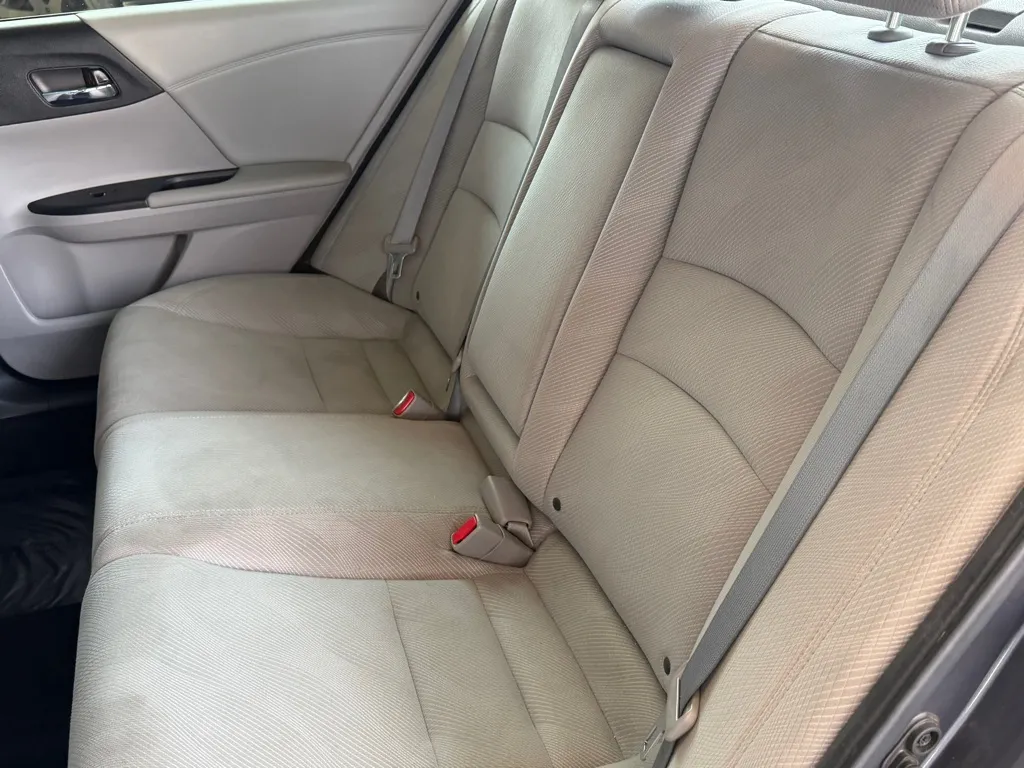 Honda Accord photo 23