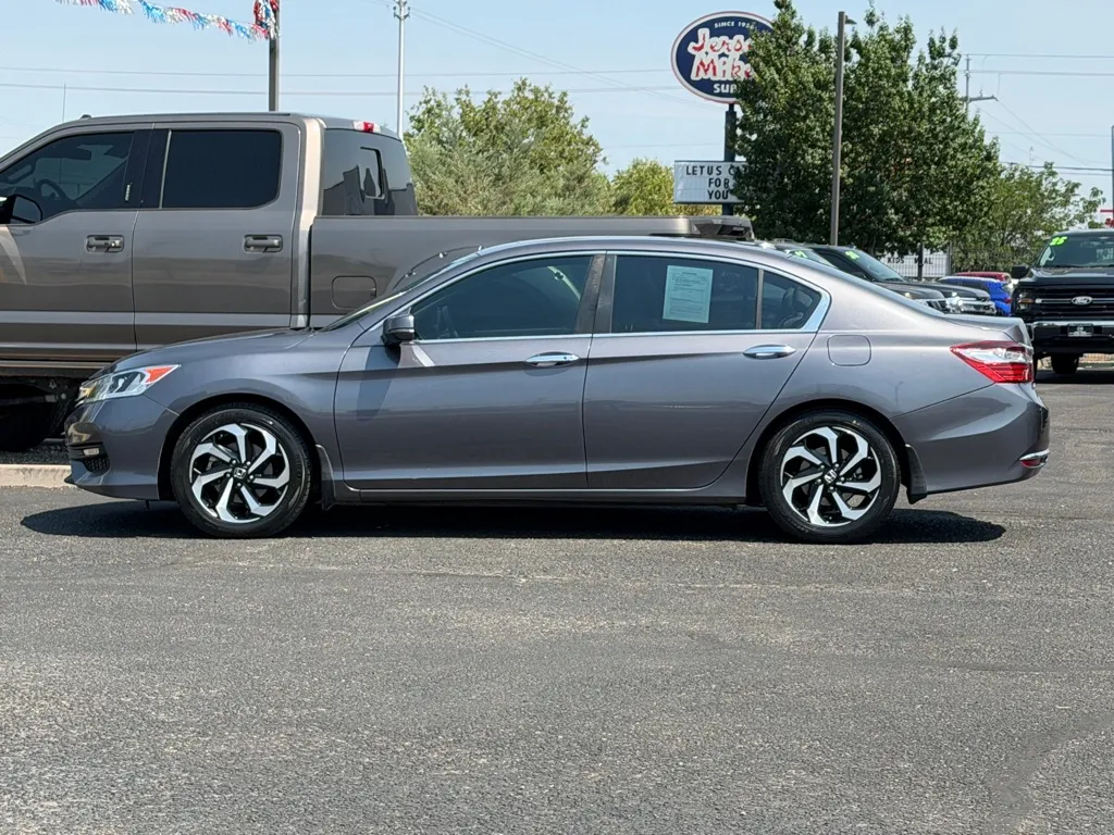 Honda Accord photo 44