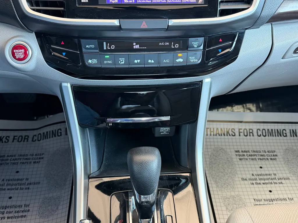 Honda Accord photo 13