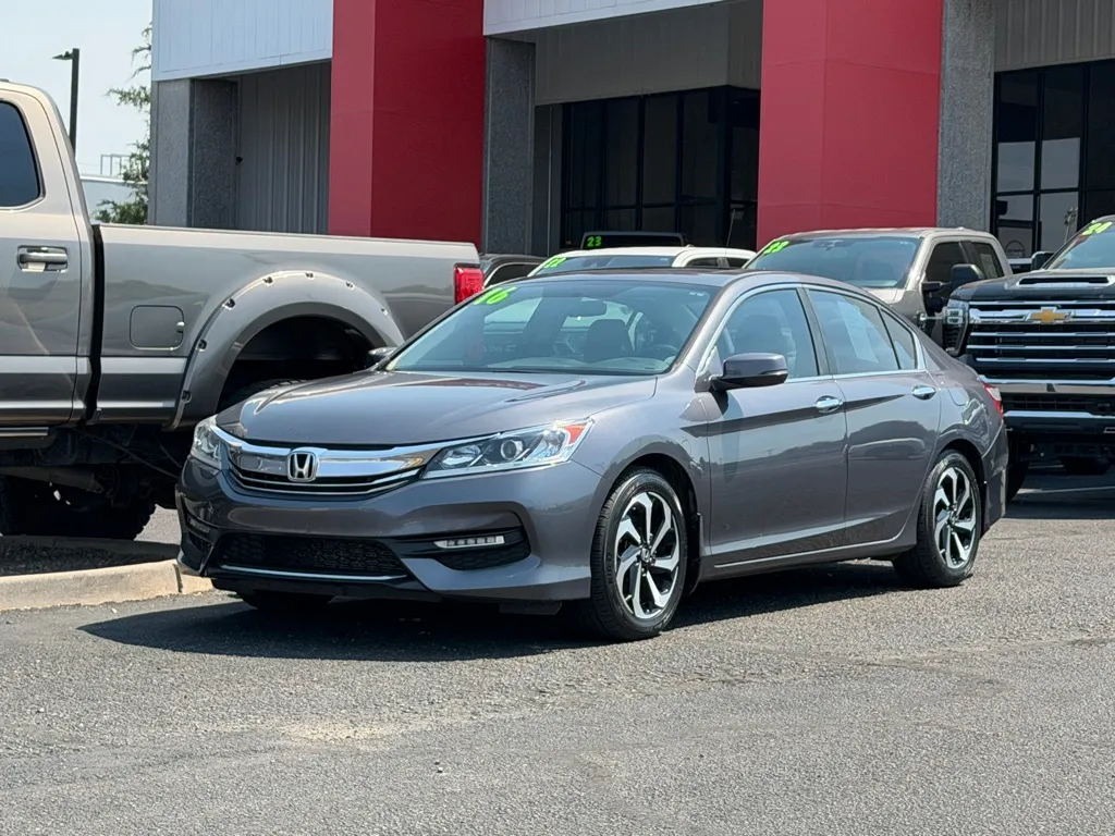 Honda Accord photo 42