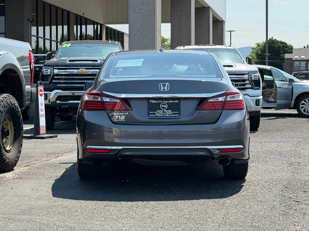 Honda Accord photo 48