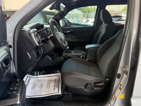 More photos of 2019 TOYOTA TACOMA DOUBLE CAB at 712 Auto Sales, NM