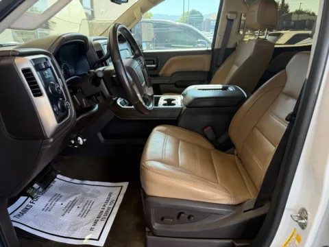 More photos of 2018 GMC SIERRA 2500 DENALI at 712 Auto Sales, NM