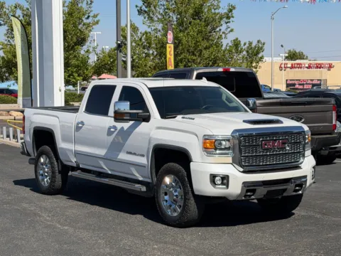 More photos of 2018 GMC SIERRA 2500 DENALI at 712 Auto Sales, NM
