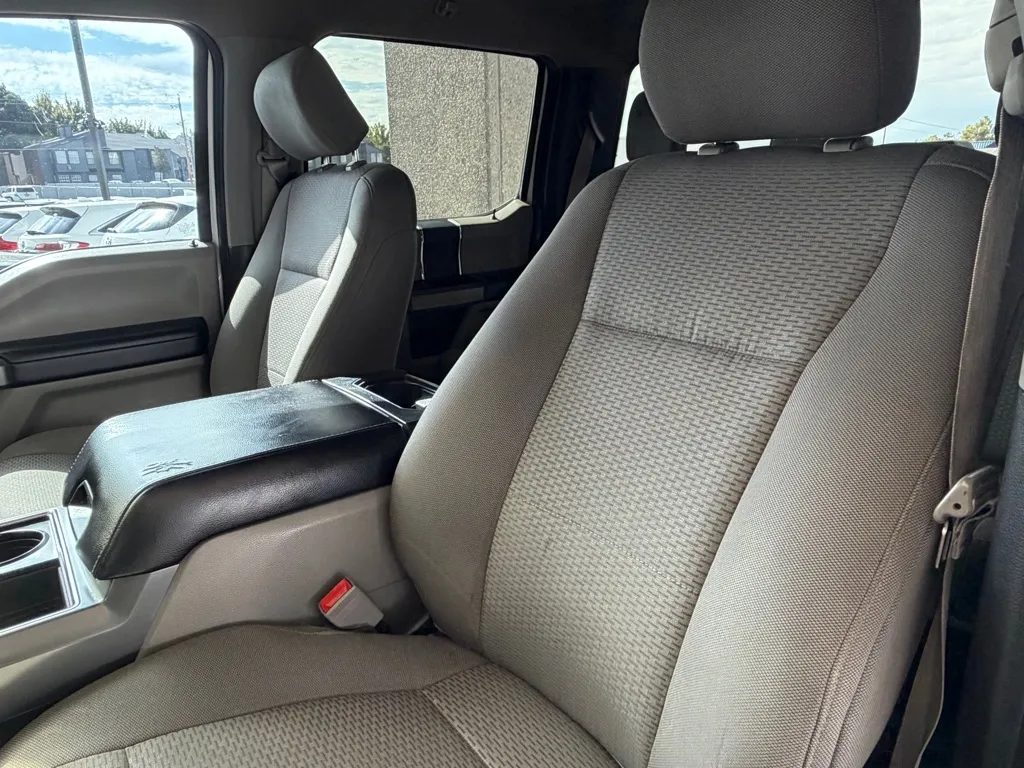 Ford F-250 photo 6