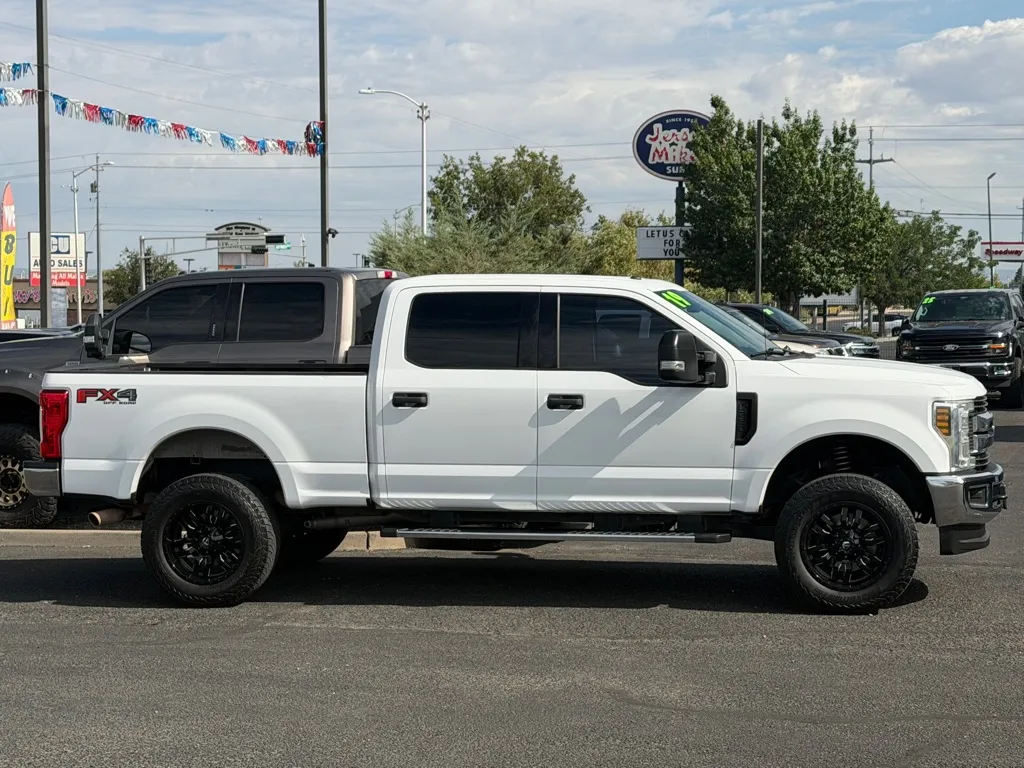 Ford F-250 photo 3
