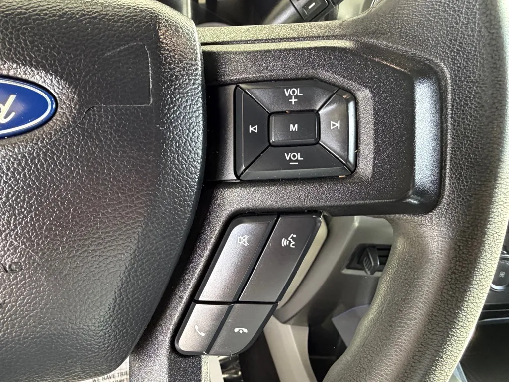Ford F-250 photo 9