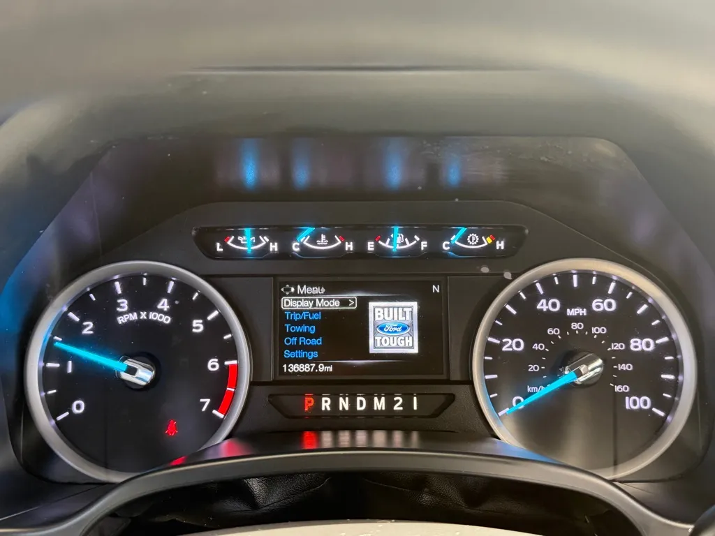 Ford F-250 photo 11