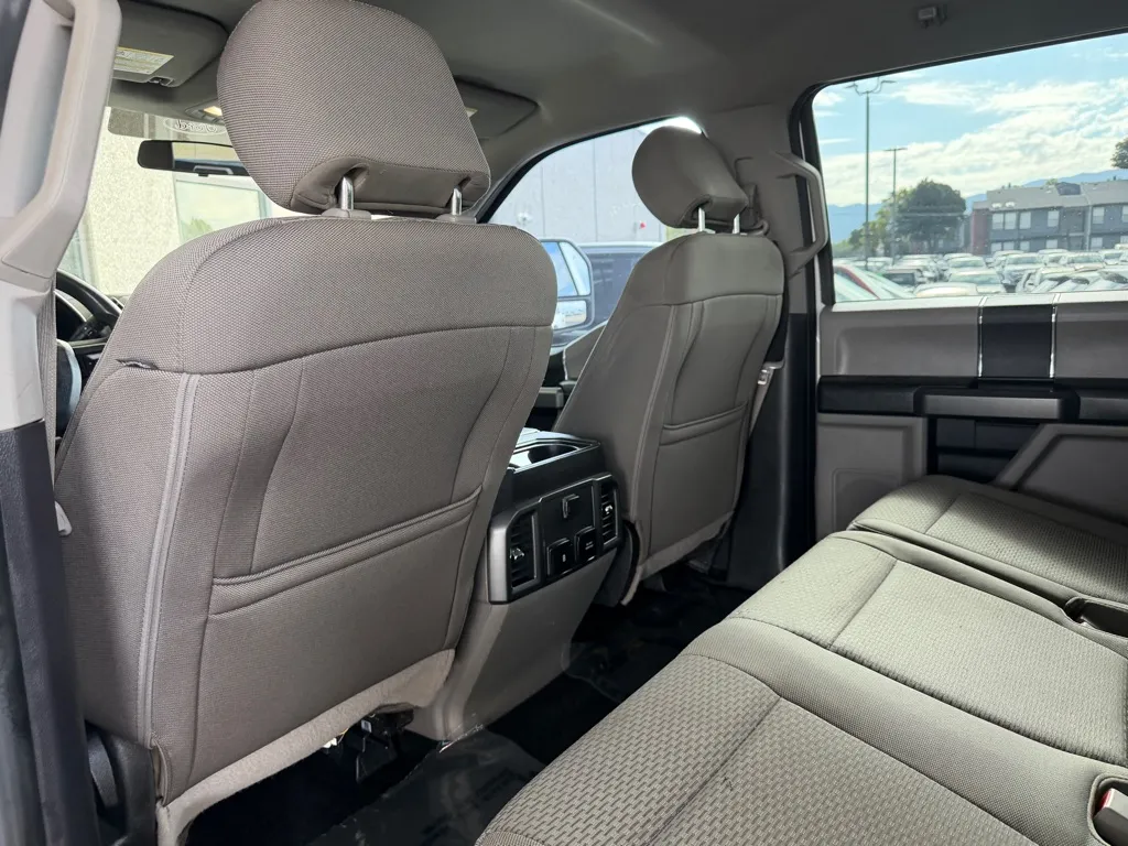 Ford F-250 photo 23