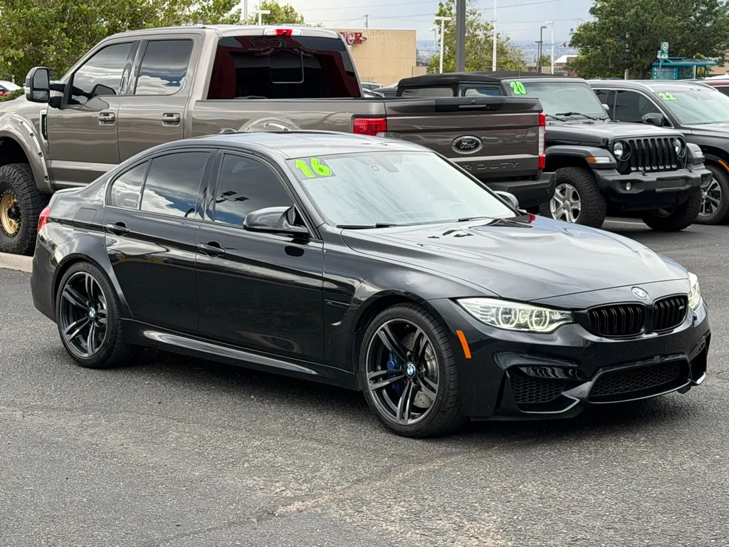 BMW M3 photo 4