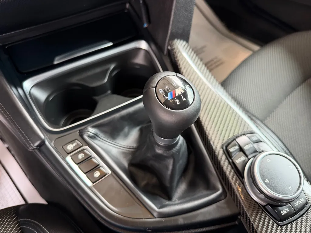 BMW M3 photo 14