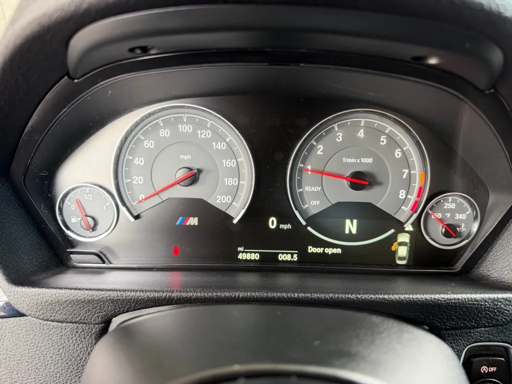BMW M3 photo 11