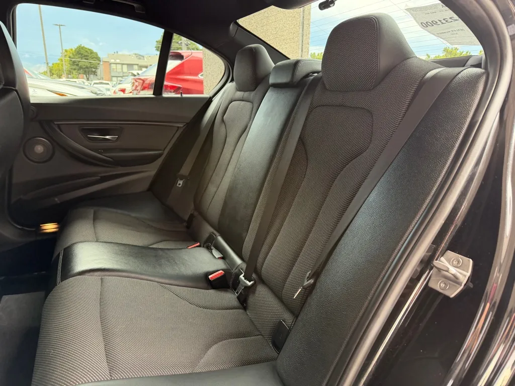 BMW M3 photo 18