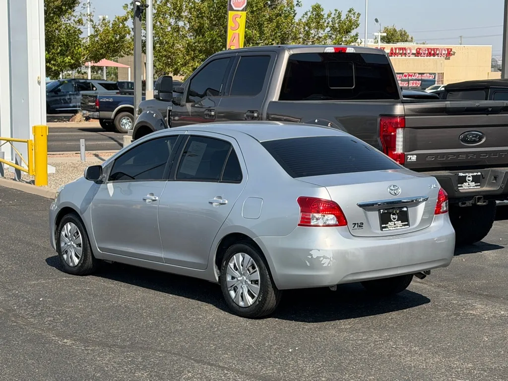 Toyota Yaris photo 34