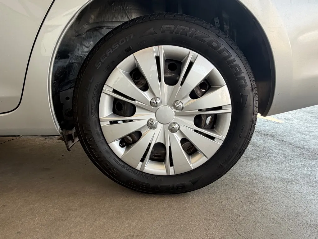 Toyota Yaris photo 49