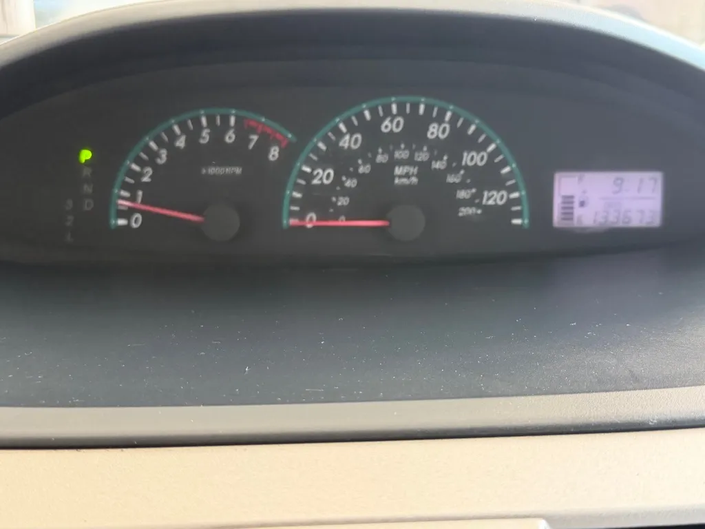 Toyota Yaris photo 10