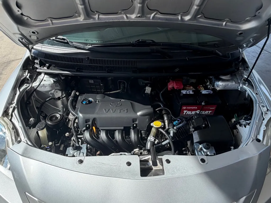 Toyota Yaris photo 44