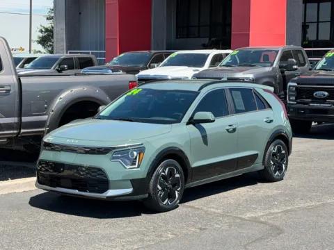 Green 2024 KIA NIRO WIND for sale in Albuquerque, NM