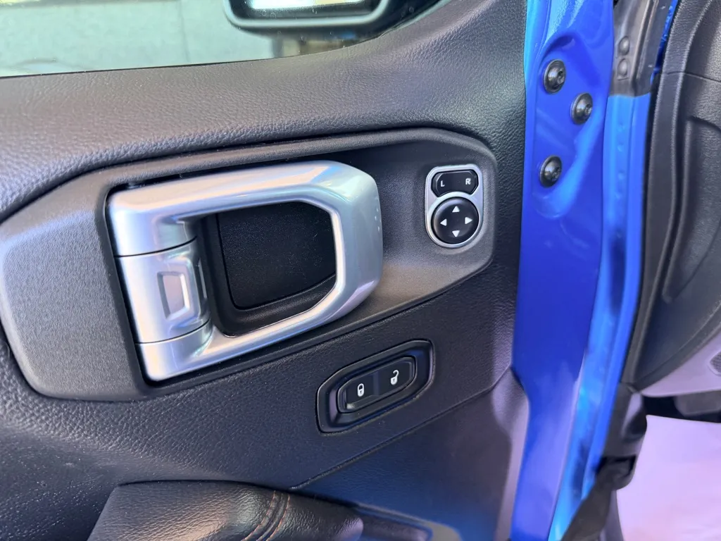 2021 Jeep Wrangler Unlimited Rubicon 392 - Photo 9
