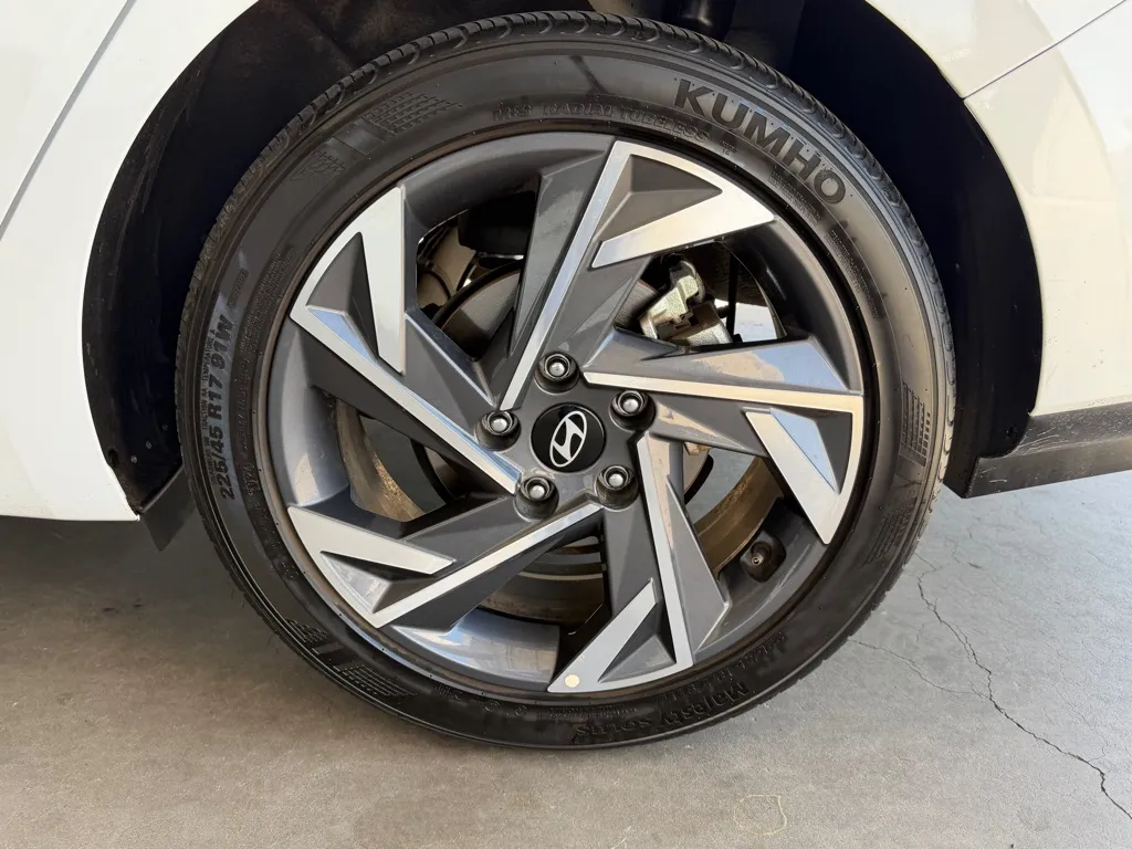 Hyundai Elantra photo 57