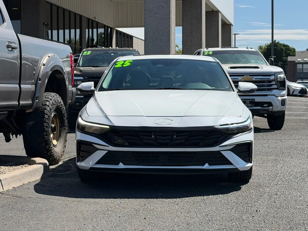 Hyundai Elantra photo 38