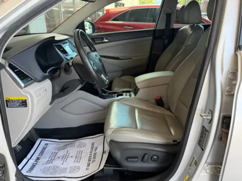 More photos of 2017 HYUNDAI TUCSON LIMITED at 712 Auto Sales, NM