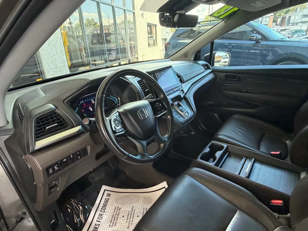 Honda Odyssey photo 7