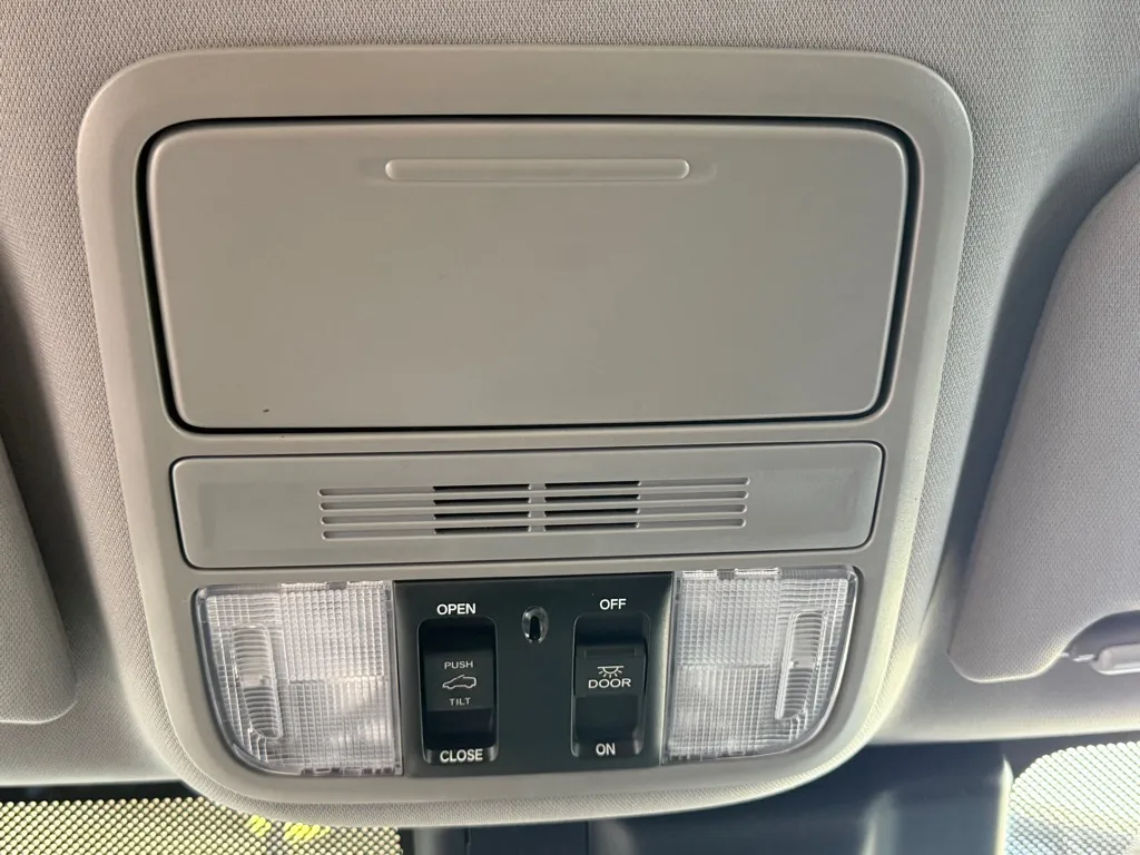 Honda Odyssey photo 18