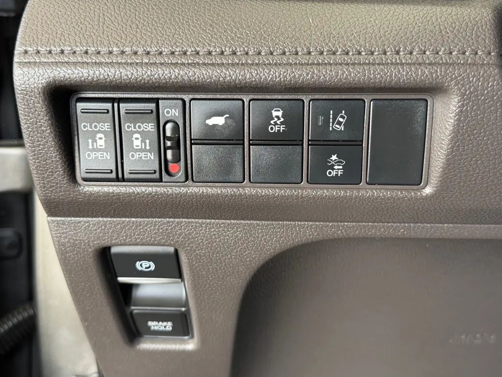 Honda Odyssey photo 17