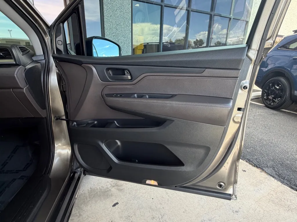 Honda Odyssey photo 38