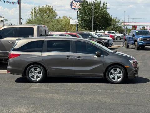 Another view of 2018 HONDA ODYSSEY EXL for sale in Albuquerque, NM at 712 Auto Sales