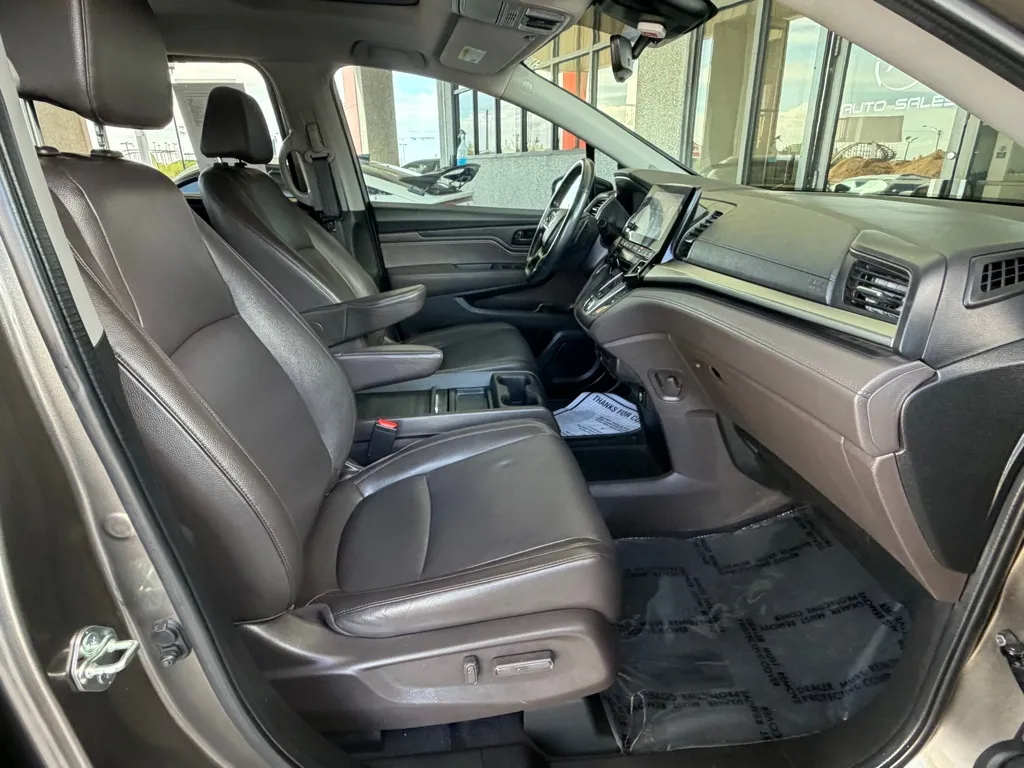 Honda Odyssey photo 35