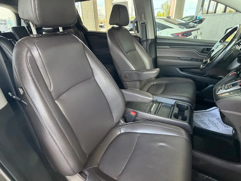 Honda Odyssey photo 36