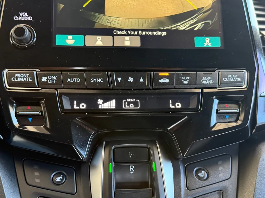 Honda Odyssey photo 14