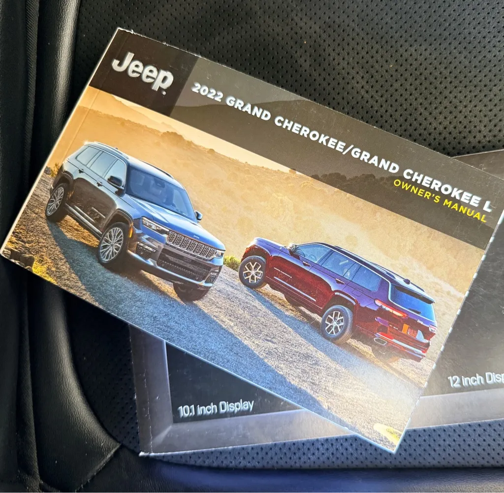 Jeep Grand Cherokee photo 23