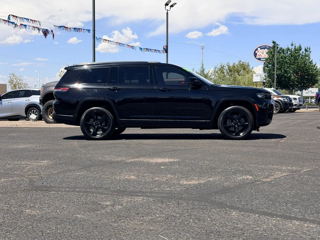 Jeep Grand Cherokee photo 39