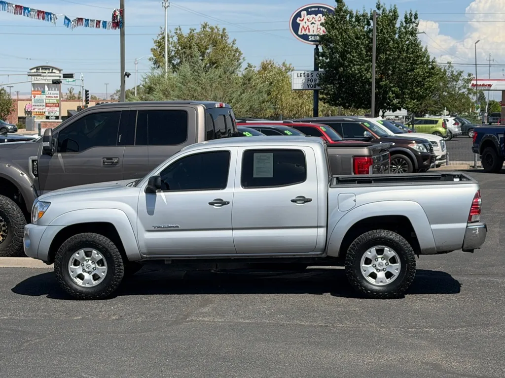 Toyota Tacoma photo 39