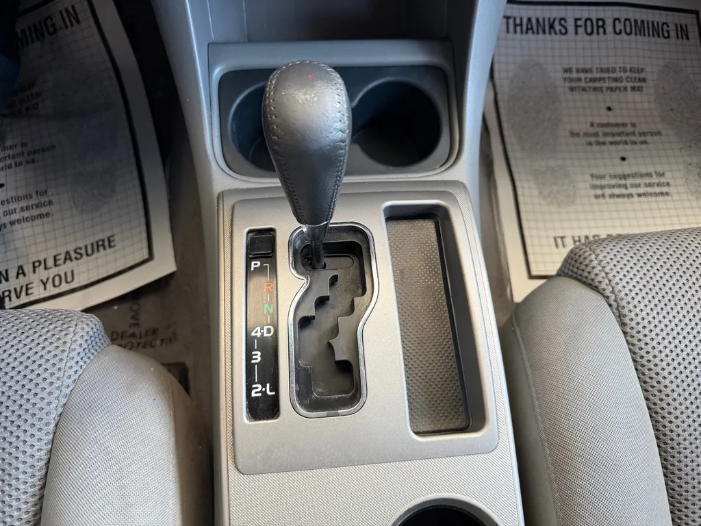 Toyota Tacoma photo 14