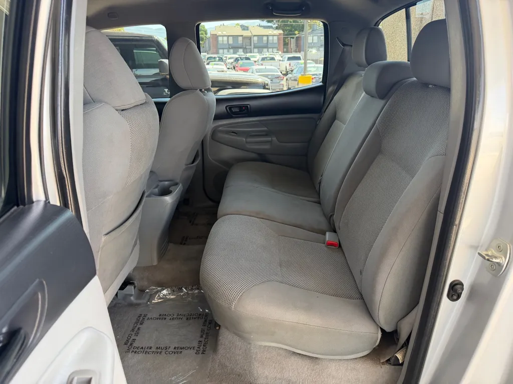 Toyota Tacoma photo 20