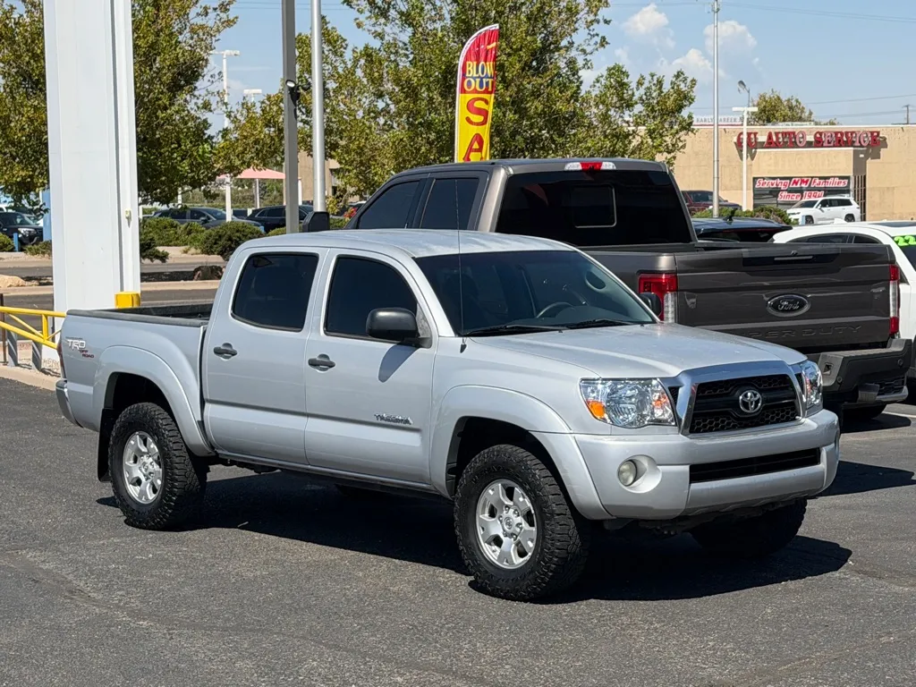 Toyota Tacoma photo 4
