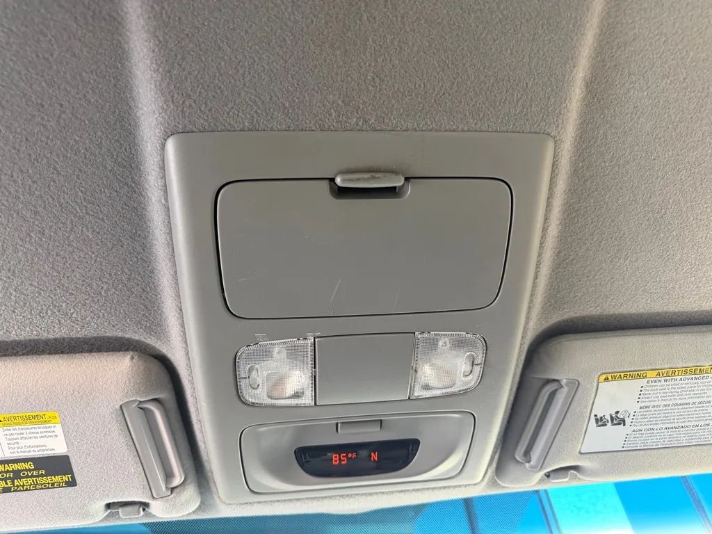 Toyota Tacoma photo 16