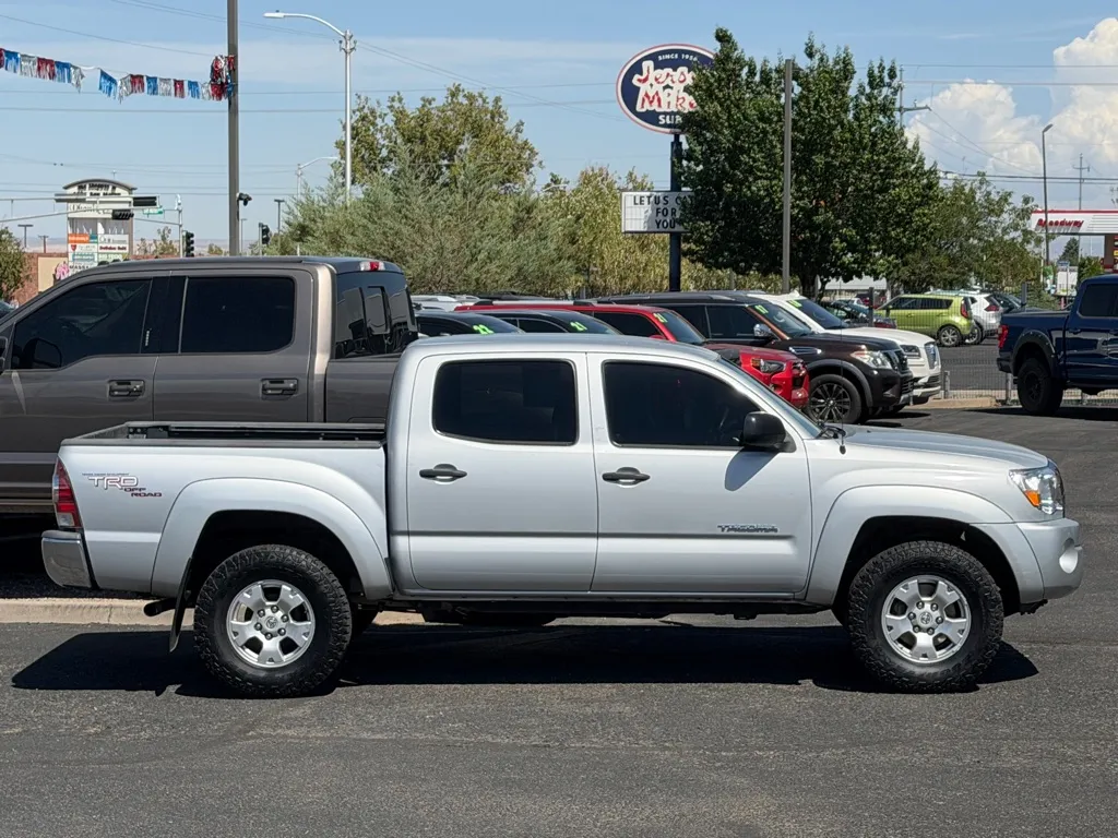 Toyota Tacoma photo 47
