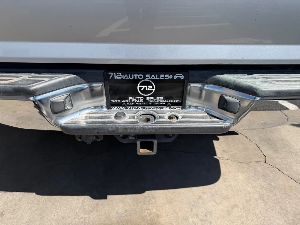 Toyota Tacoma photo 25