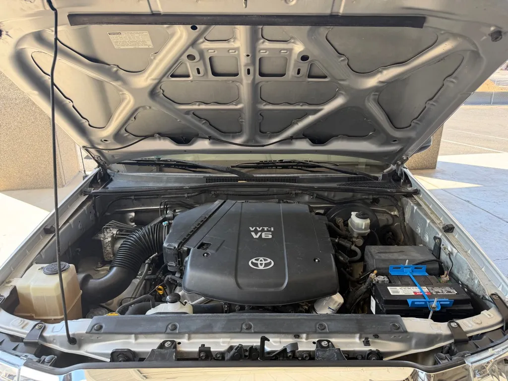 Toyota Tacoma photo 51