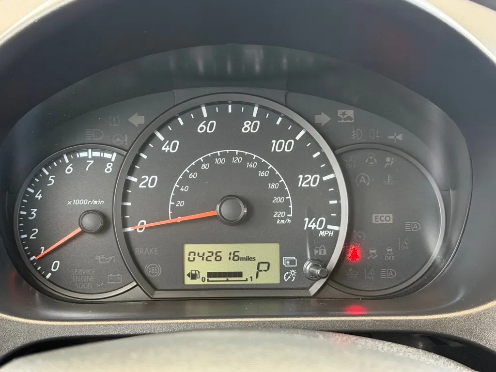 Mitsubishi Mirage photo 11