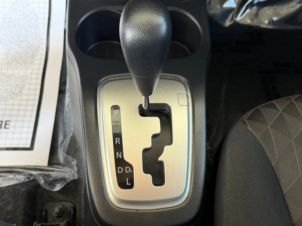 Mitsubishi Mirage photo 15