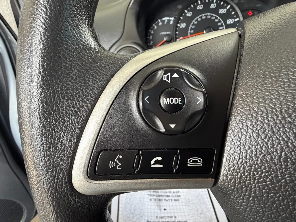 Mitsubishi Mirage photo 10
