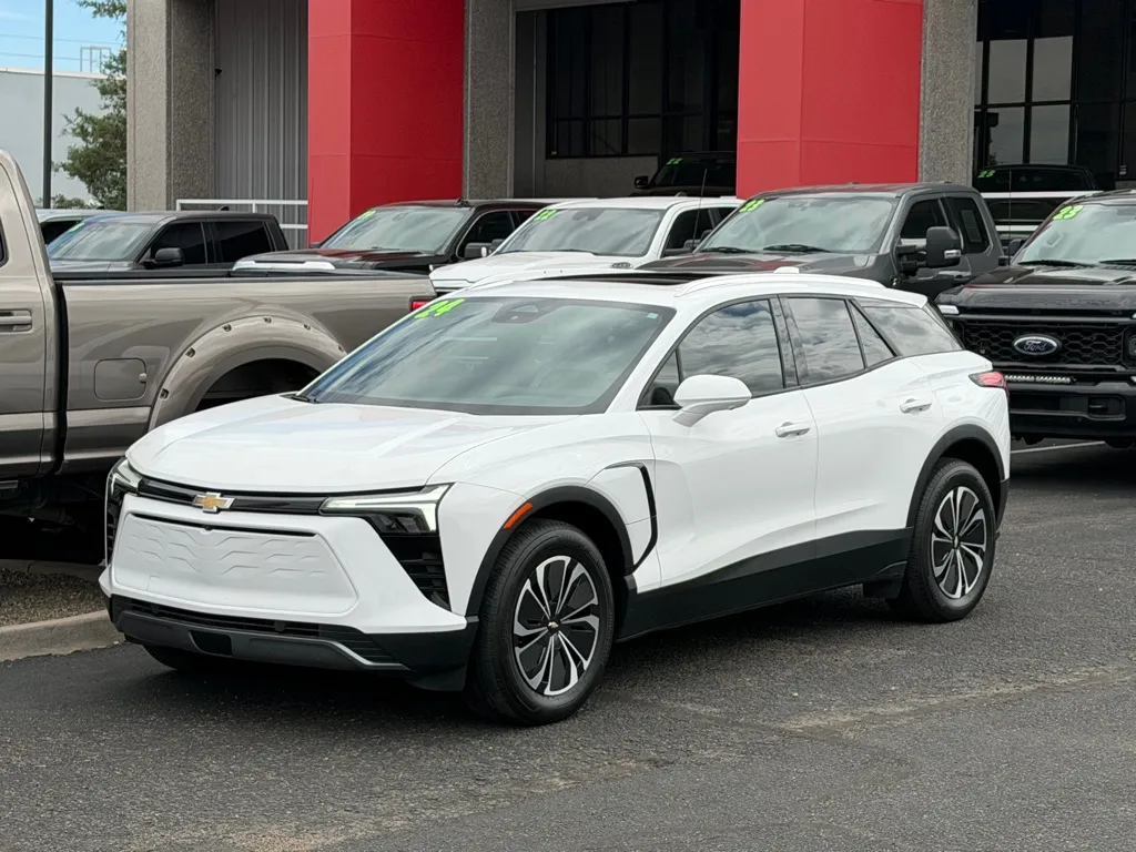 White 2024 CHEVROLET BLAZER 2LT for sale in Albuquerque, NM