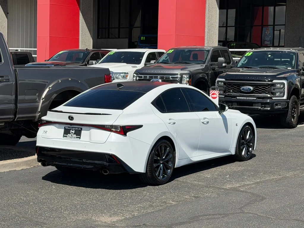 Lexus IS photo 48